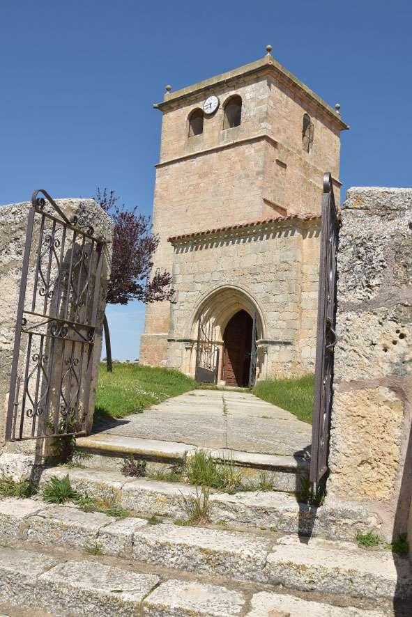 IGLESIA DE S MIGUEL ARCANGEL DE PINEDA TRASMONTE