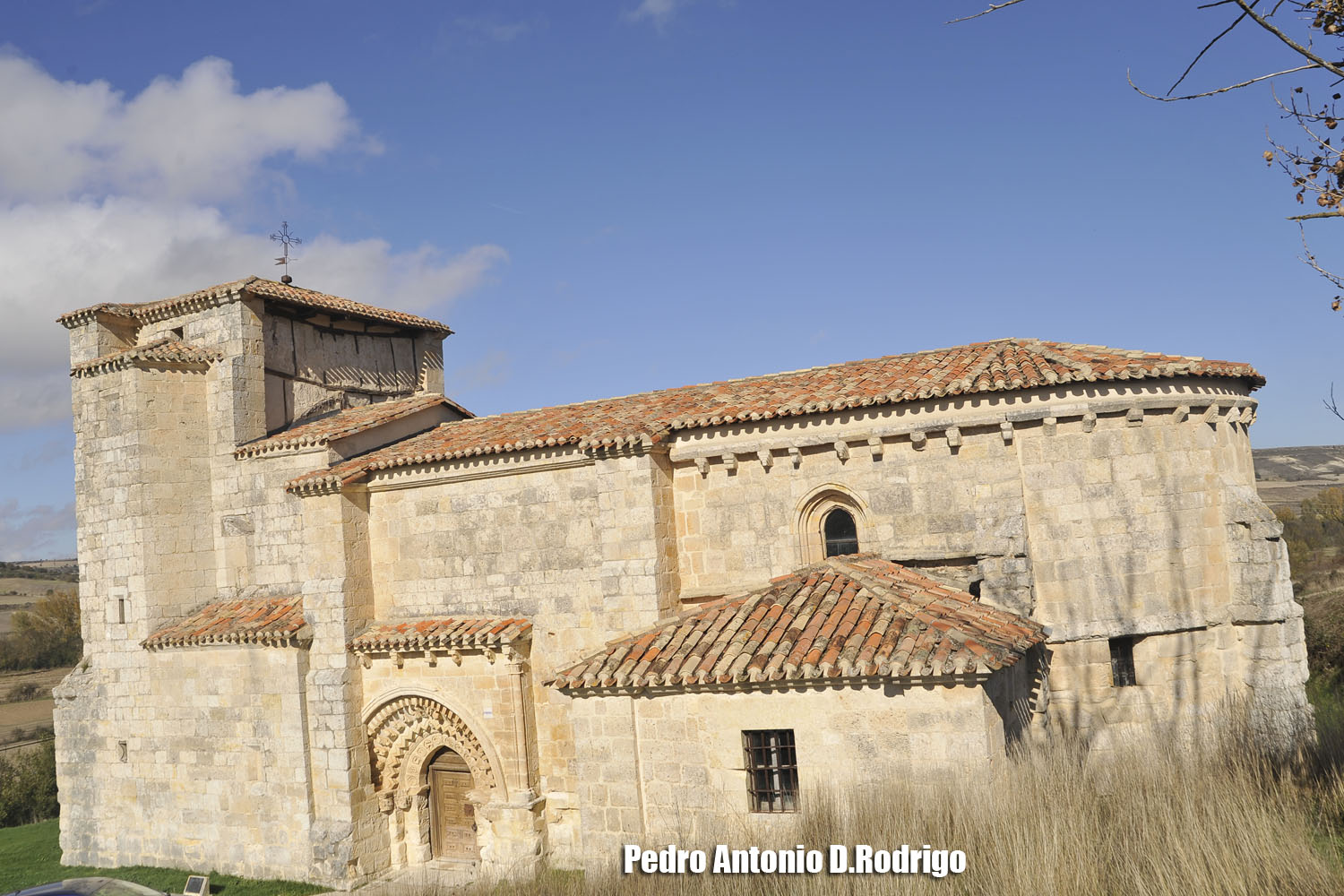 IGLESIA MIÑON DE SANTIBAÑEZ ROMANICA DEL S XII AL XIII