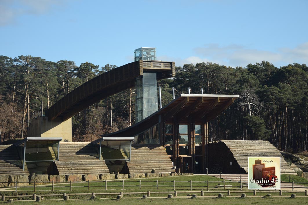 Entrepinares,Casa de La Madera-Comunero de Revenga