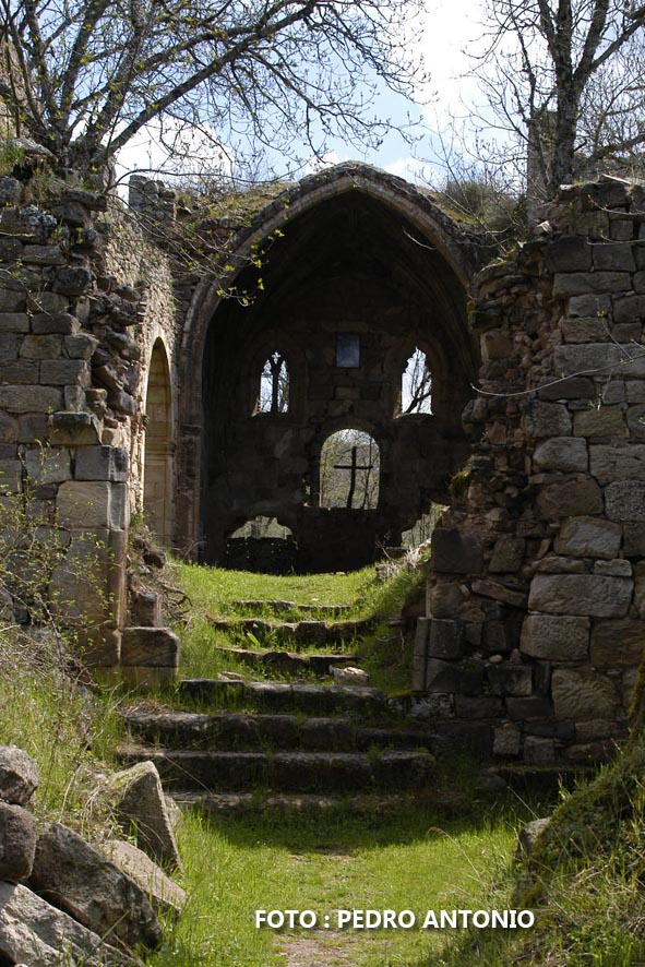 MONASTERIO ALVEINTE,CONVENTO FRANCISCANO DE NTRA SRA DE LOS LIRIOS.